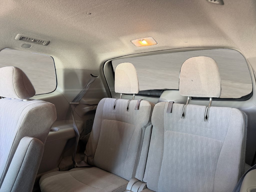 Used 2011 Toyota Highlander 2WD image 24