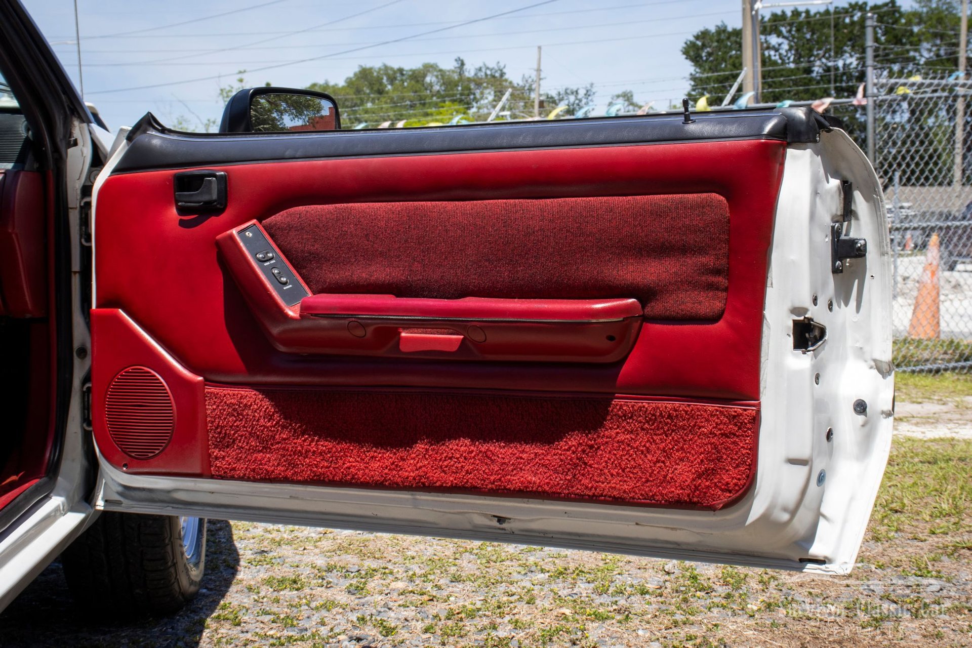 Used 1989 Ford Mustang LX RWD image 90