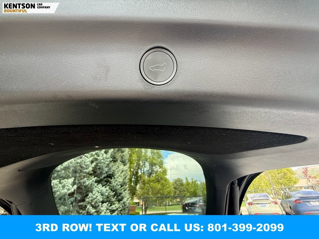 Used 2025 Tesla Model Y Long Range AWD/4WD image 37
