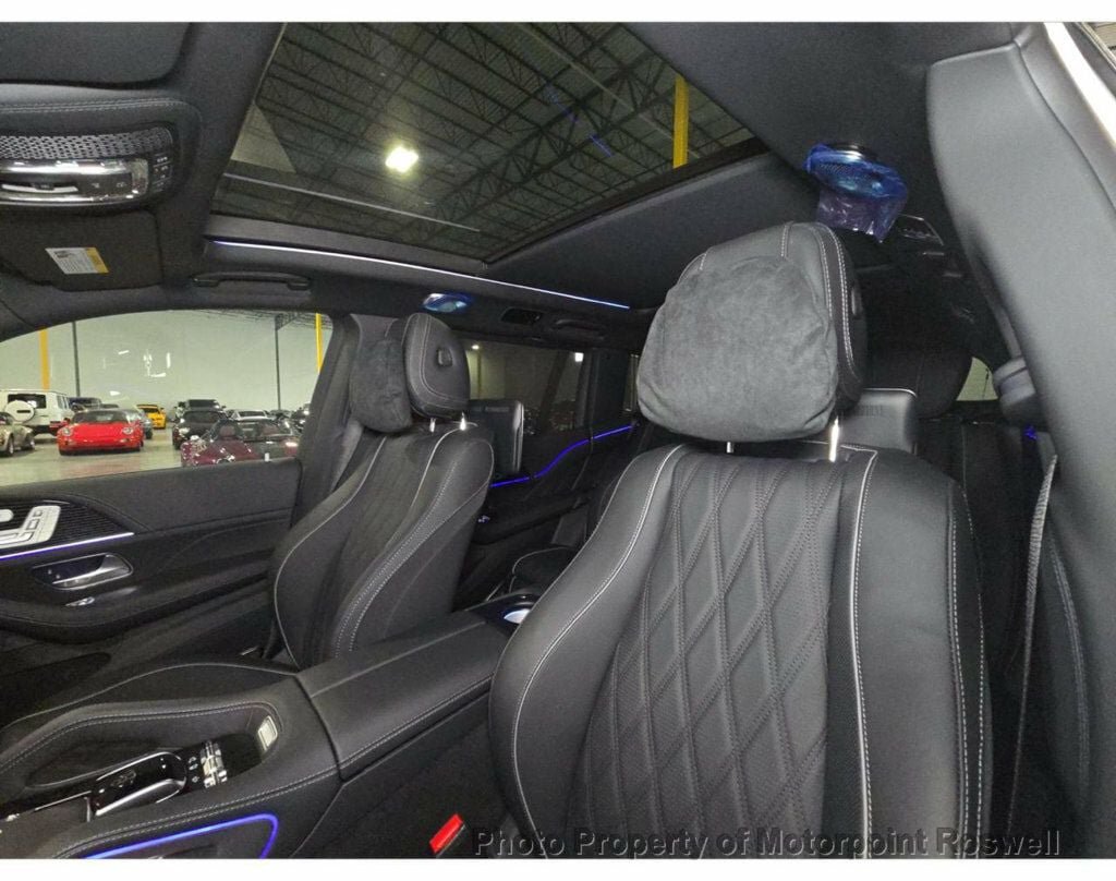 Used 2026 Mercedes-Benz Maybach GLS 600 4MATIC image 7