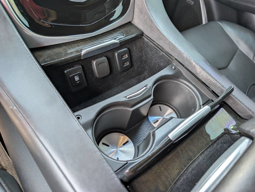 Used 2020 Cadillac Escalade Platinum AWD/4WD image 29
