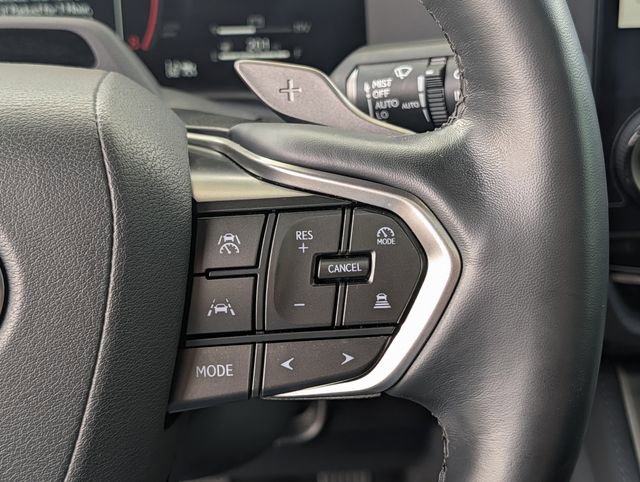 Used 2024 Lexus GX 550 w/ Accessory Package (2T) image 23