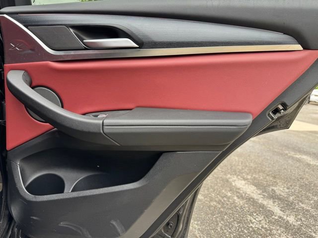 Certified 2024 BMW X4 xDrive30i w/ Premium Package image 31