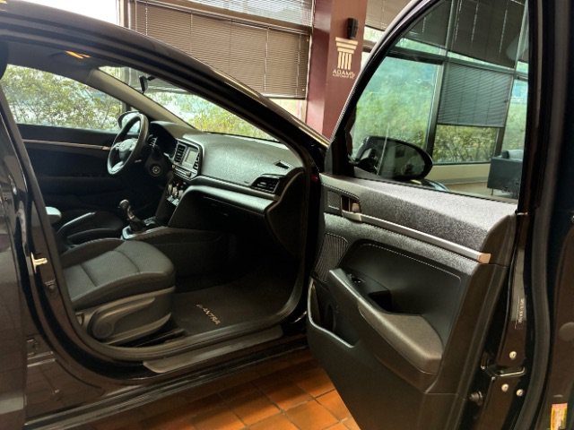 Used 2019 Hyundai Elantra SE w/ Cargo Package FWD image 29