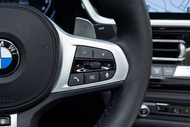 Used 2024 BMW Z4 M40i w/ Premium Package image 15