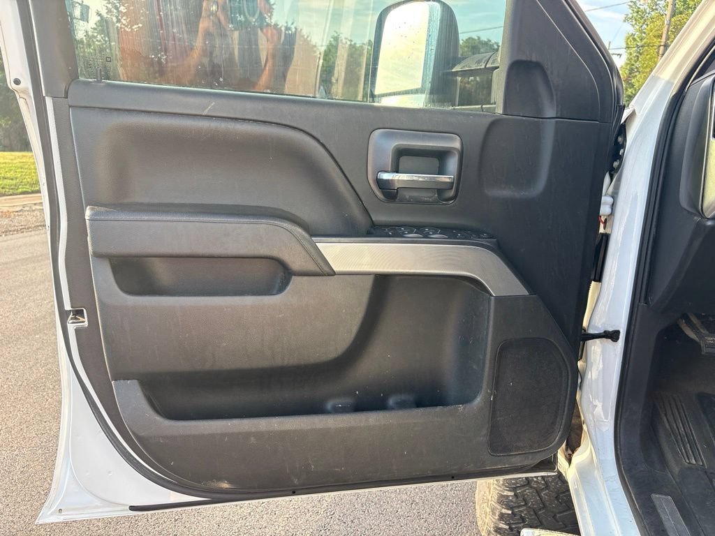 Used 2018 Chevrolet Silverado 1500 LT w/ All Star Edition AWD/4WD image 10