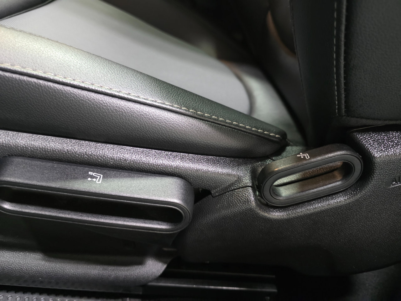 Used 2022 MINI Cooper S image 17