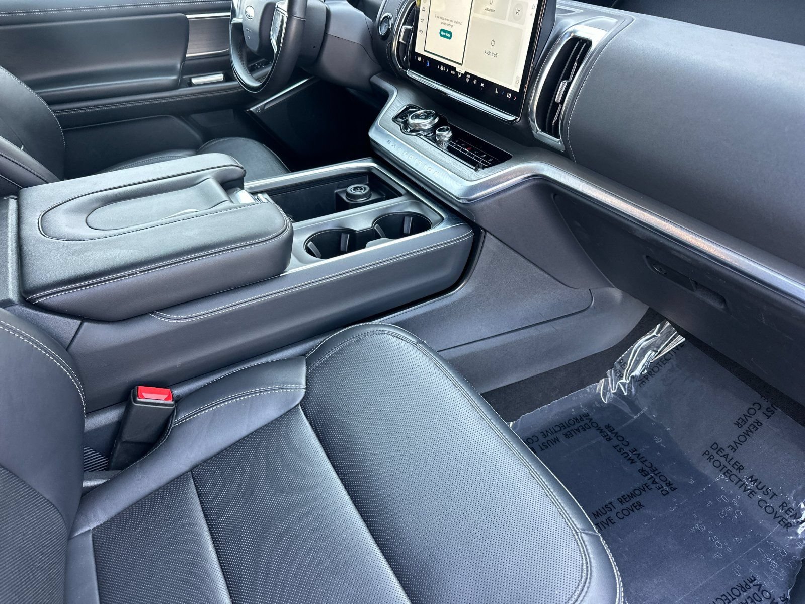 Certified 2025 Ford Expedition Platinum AWD/4WD image 15
