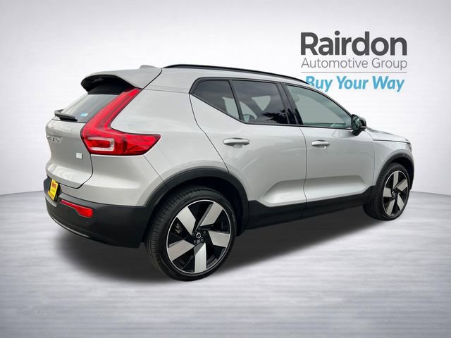 Used 2023 Volvo XC40 Recharge Ultimate image 9