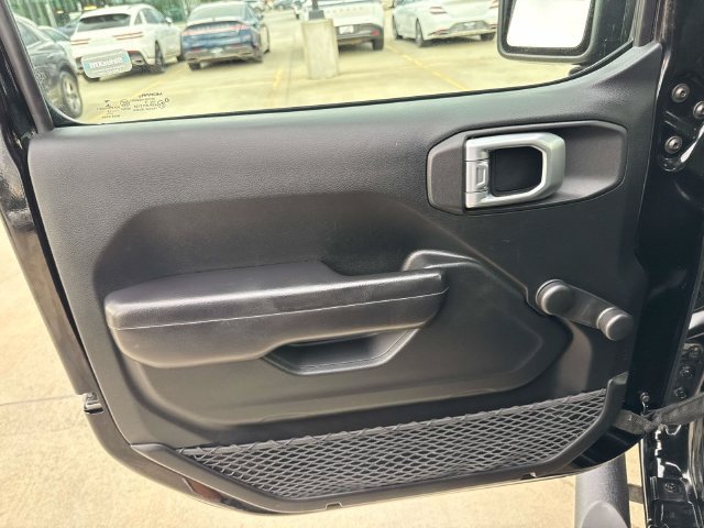 Used 2019 Jeep Wrangler Unlimited Sport AWD/4WD image 21