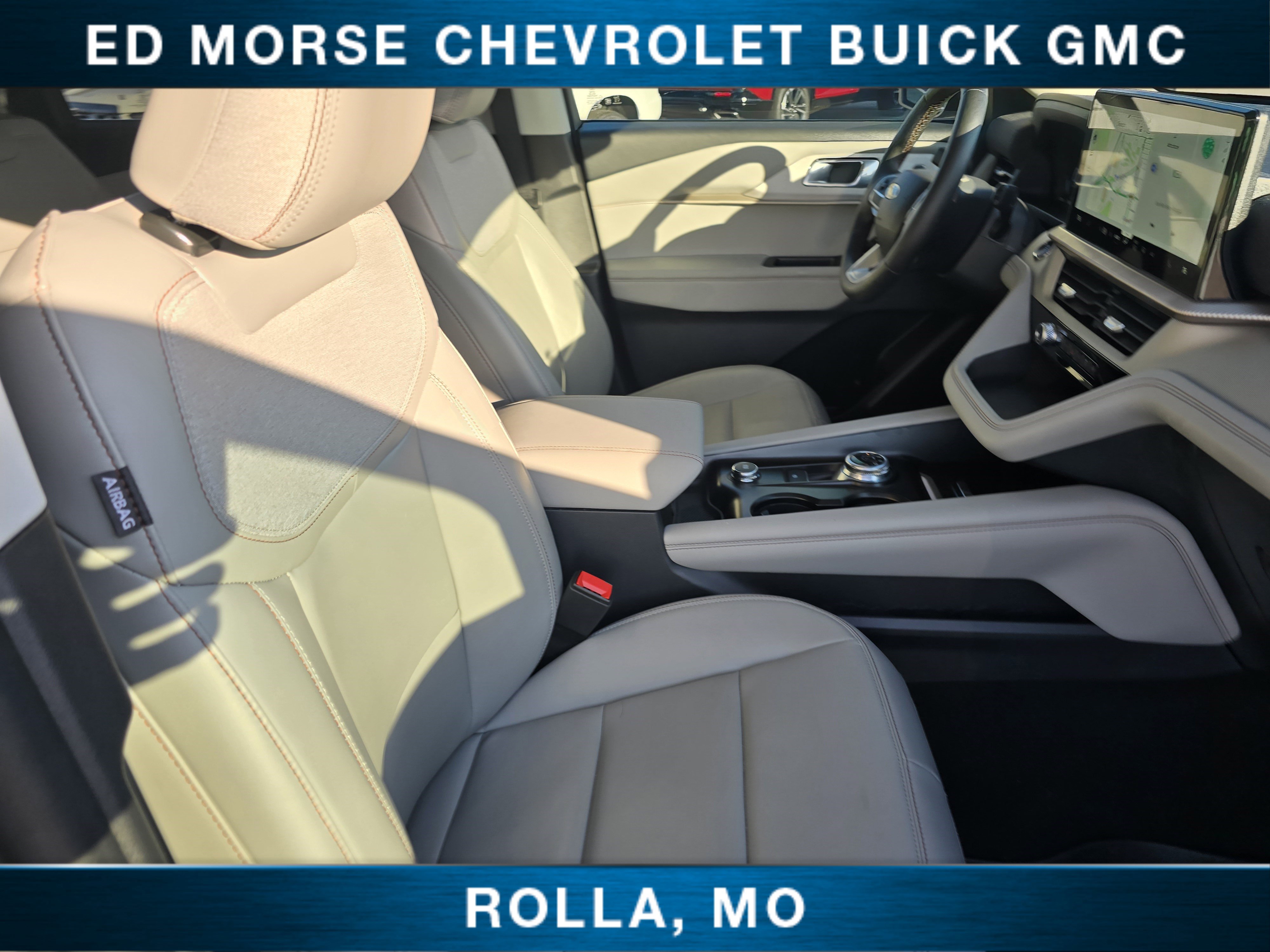 Used 2025 Ford Explorer Active w/ Active Comfort Package image 21