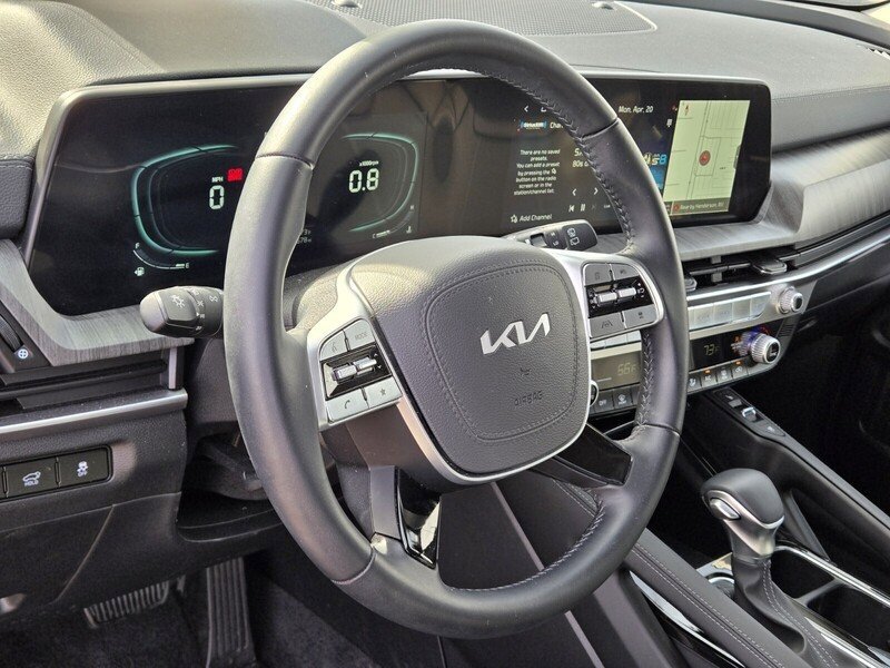 Used 2025 Kia Telluride EX FWD image 19