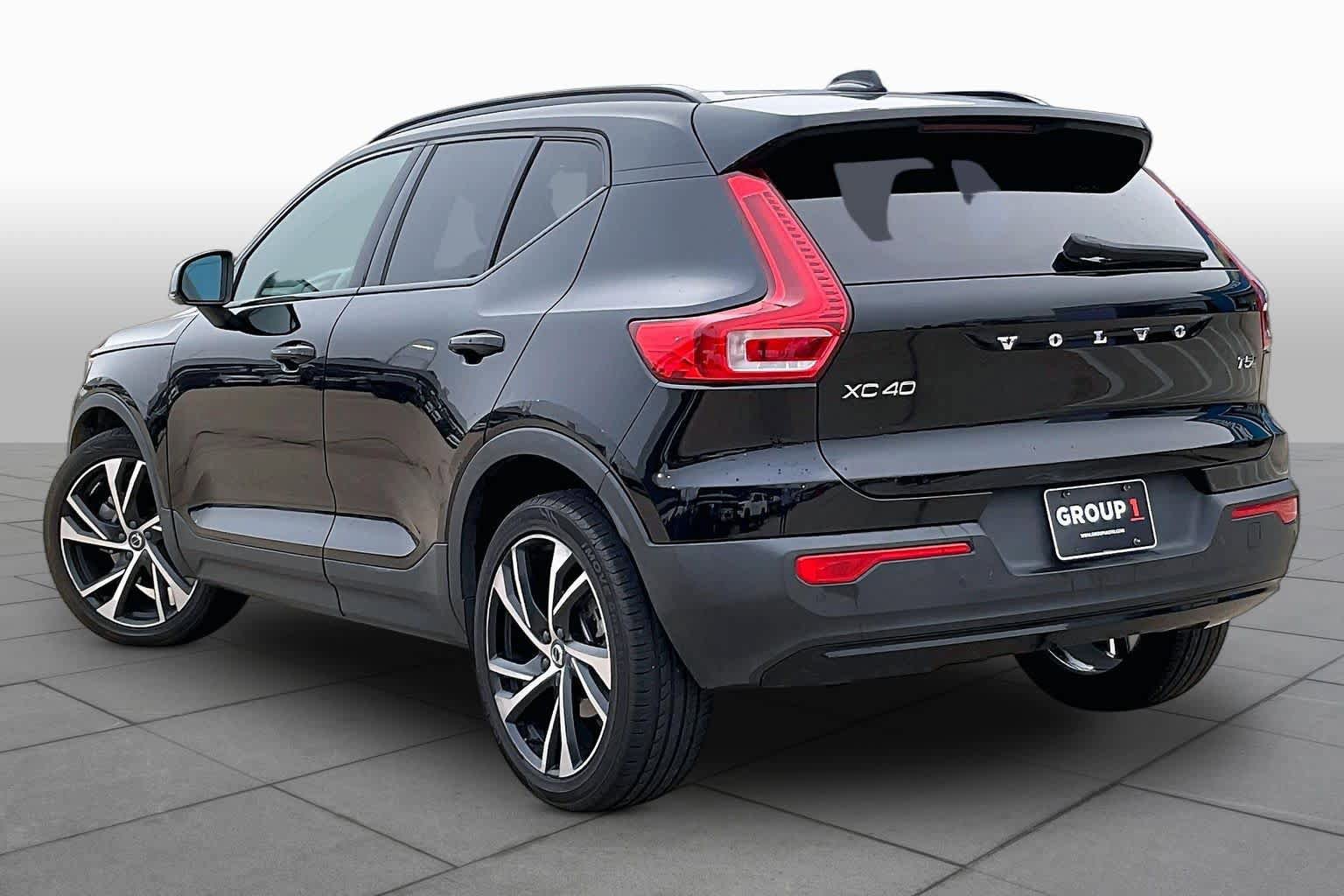 Used 2021 Volvo XC40 T5 R-Design w/ Climate Package AWD/4WD image 13