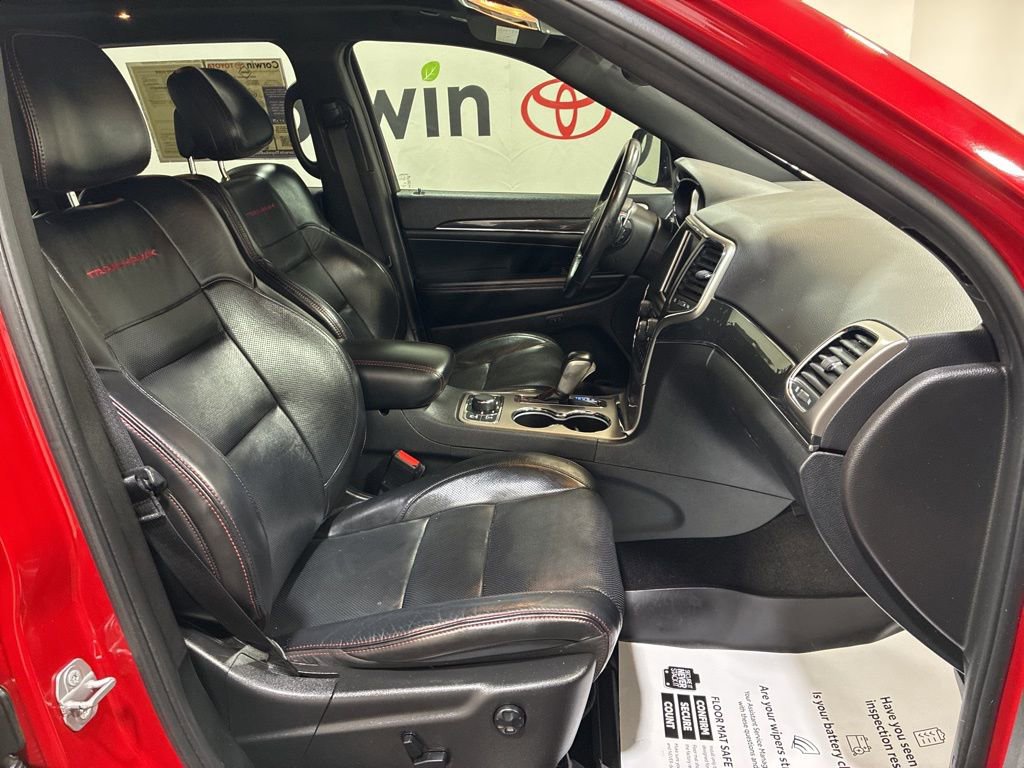 Used 2018 Jeep Grand Cherokee Trailhawk w/ Trailhawk Luxury Group AWD/4WD image 10