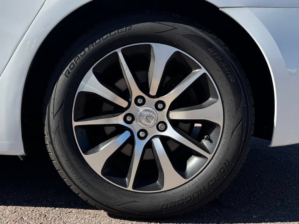 Used 2016 Acura TLX w/ Technology Package FWD image 12