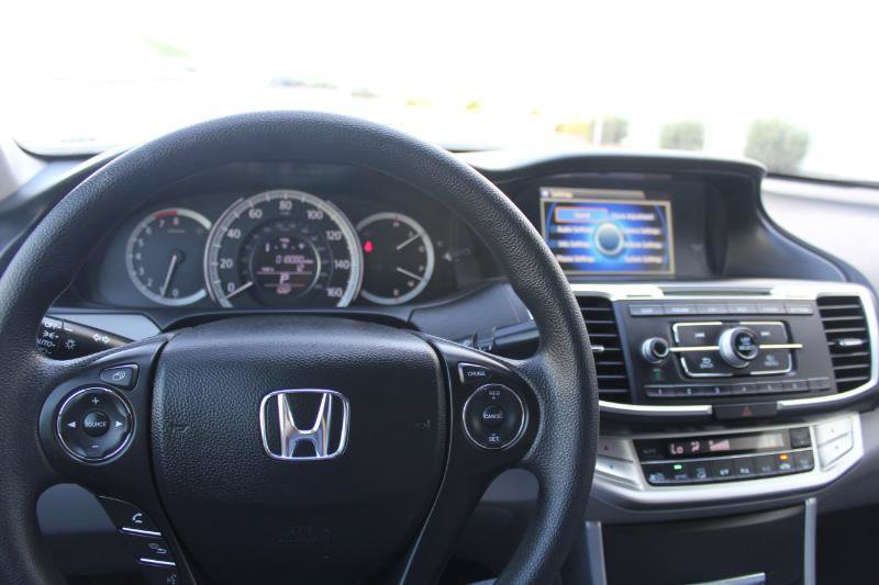 Used 2015 Honda Accord LX image 30