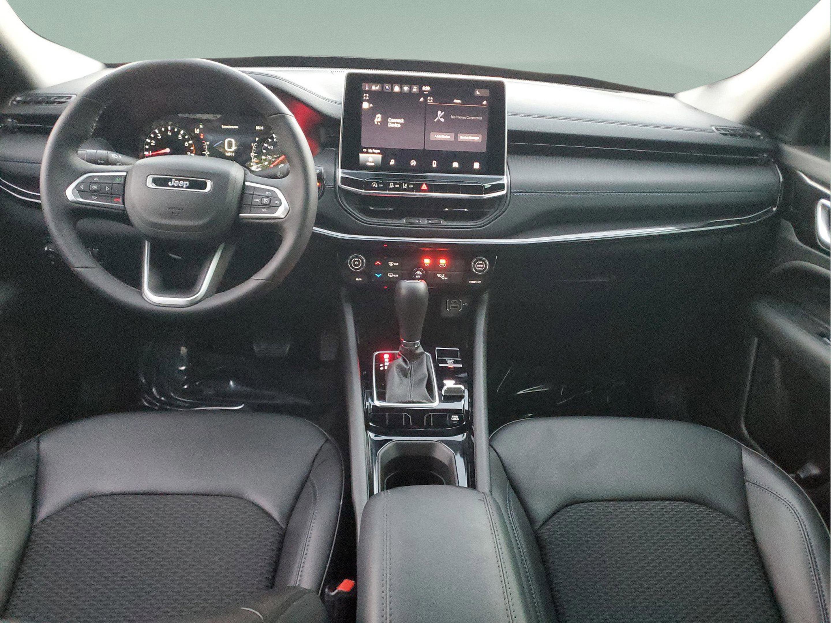 Certified 2026 Jeep Compass Latitude AWD/4WD image 12