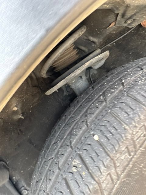 Used 2018 Toyota RAV4 LE w/ All Weather Liner Package AWD/4WD image 26