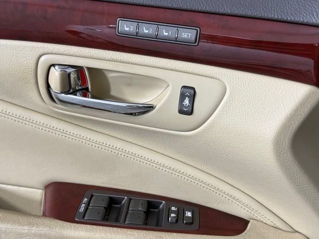 Used 2008 Lexus LS 460 RWD image 16