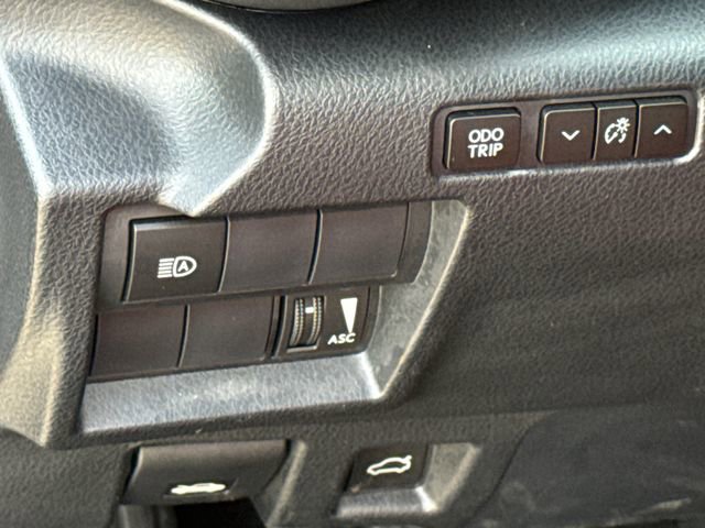 Used 2025 Lexus IS 350 F Sport RWD image 22