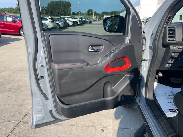 Used 2023 Nissan Frontier PRO-4X w/ Pro Convenience Package AWD/4WD image 20