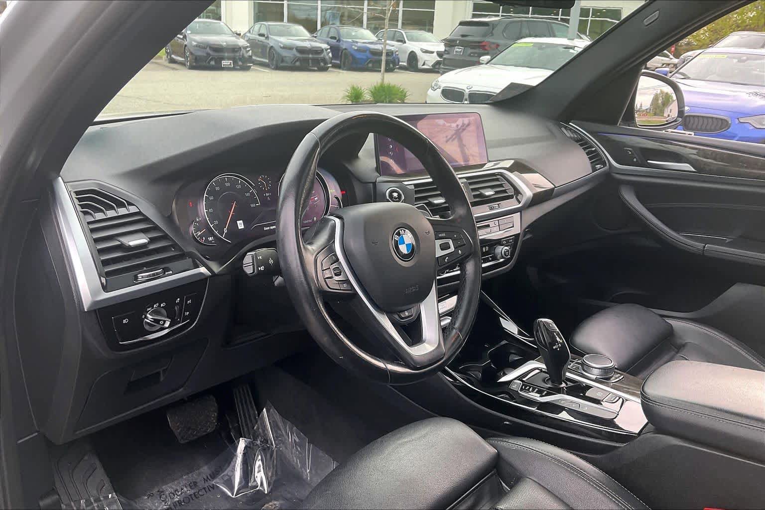 Used 2018 BMW X3 xDrive30i w/ Executive Package AWD/4WD image 17