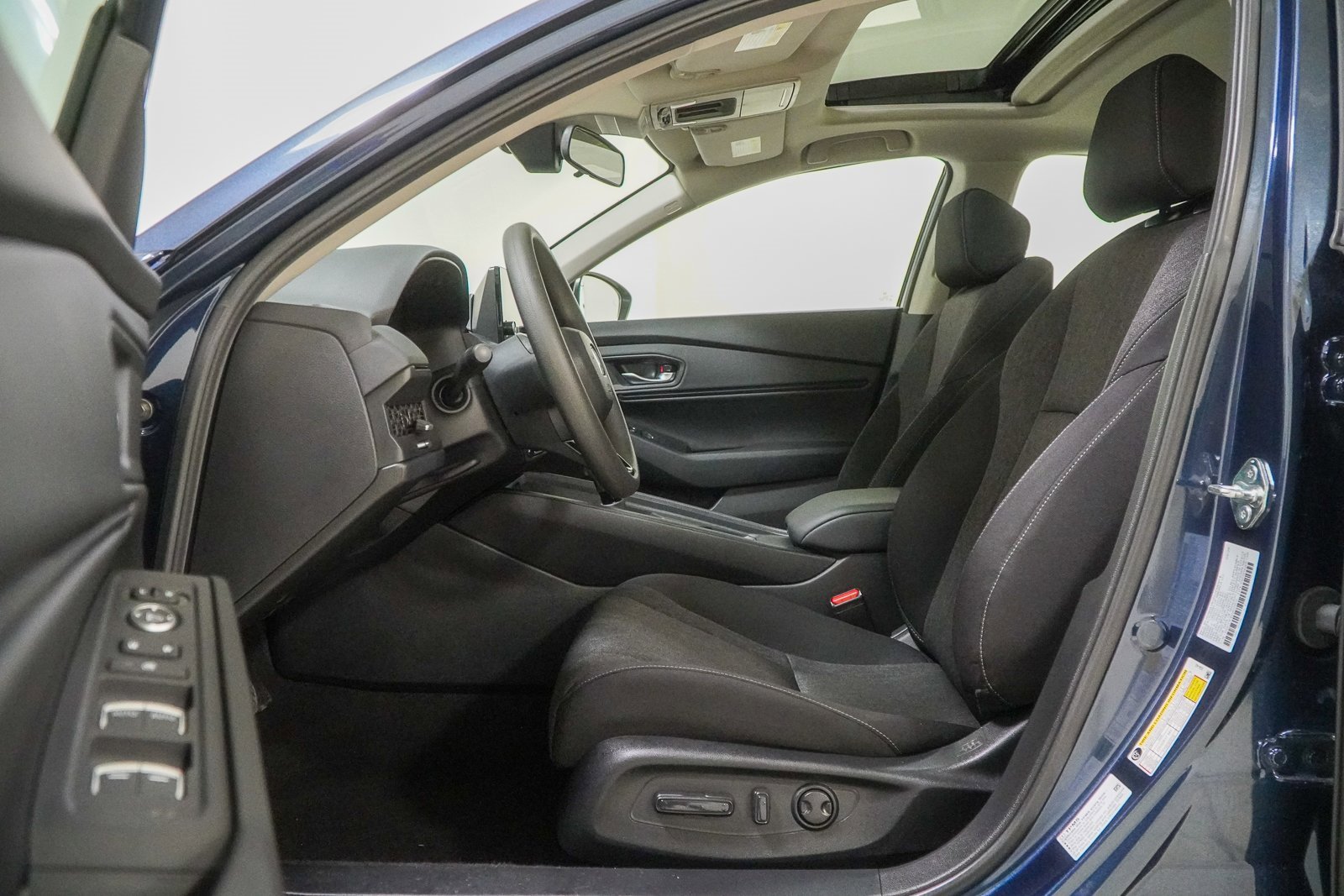 Certified 2025 Honda Accord SE image 20