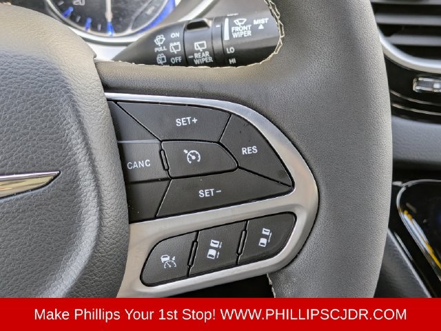 Certified 2026 Chrysler Voyager LX FWD image 24