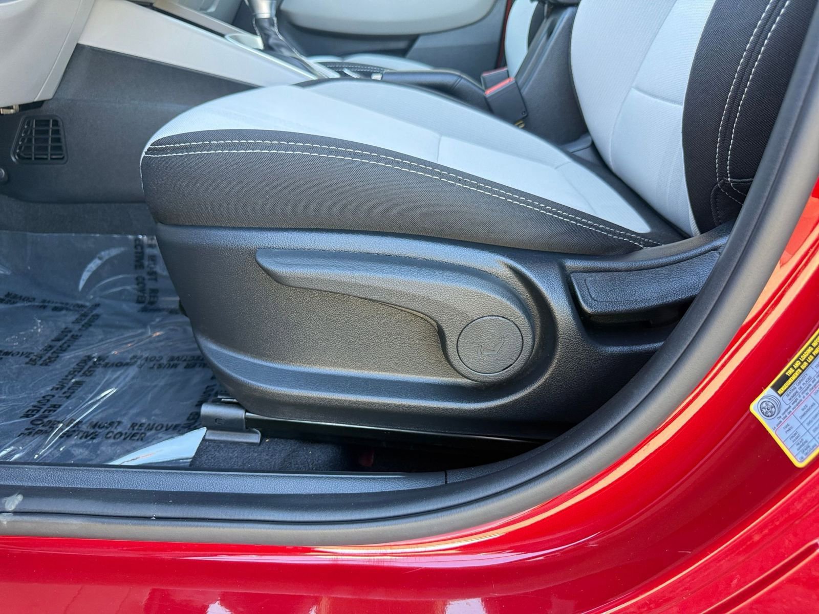 Used 2025 Hyundai Venue SEL image 22