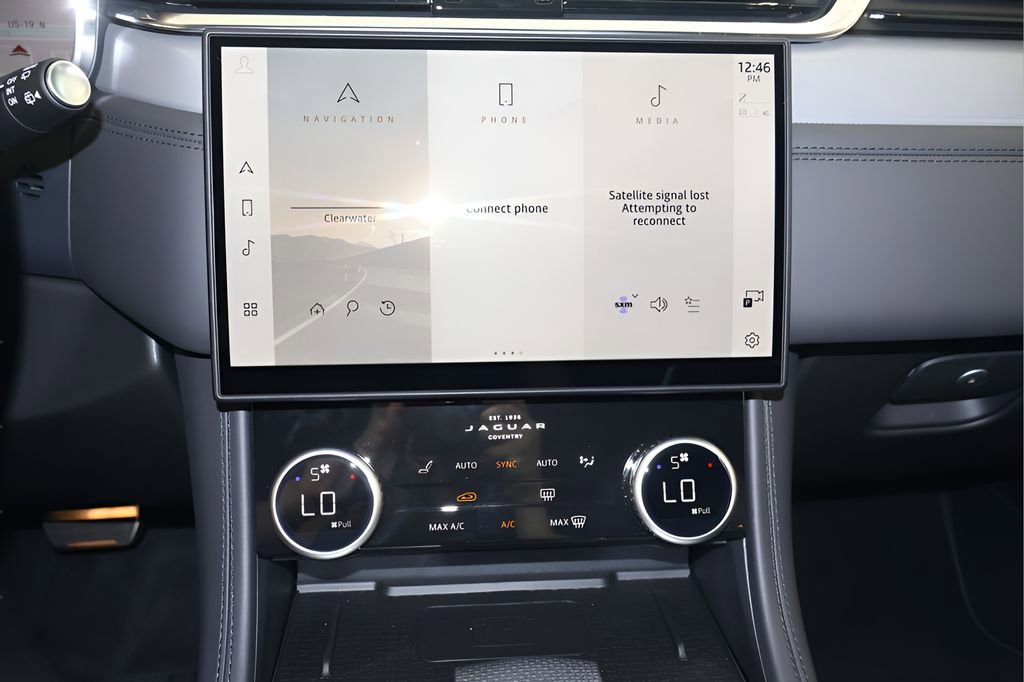 New 2026 Jaguar F-PACE SVR image 20