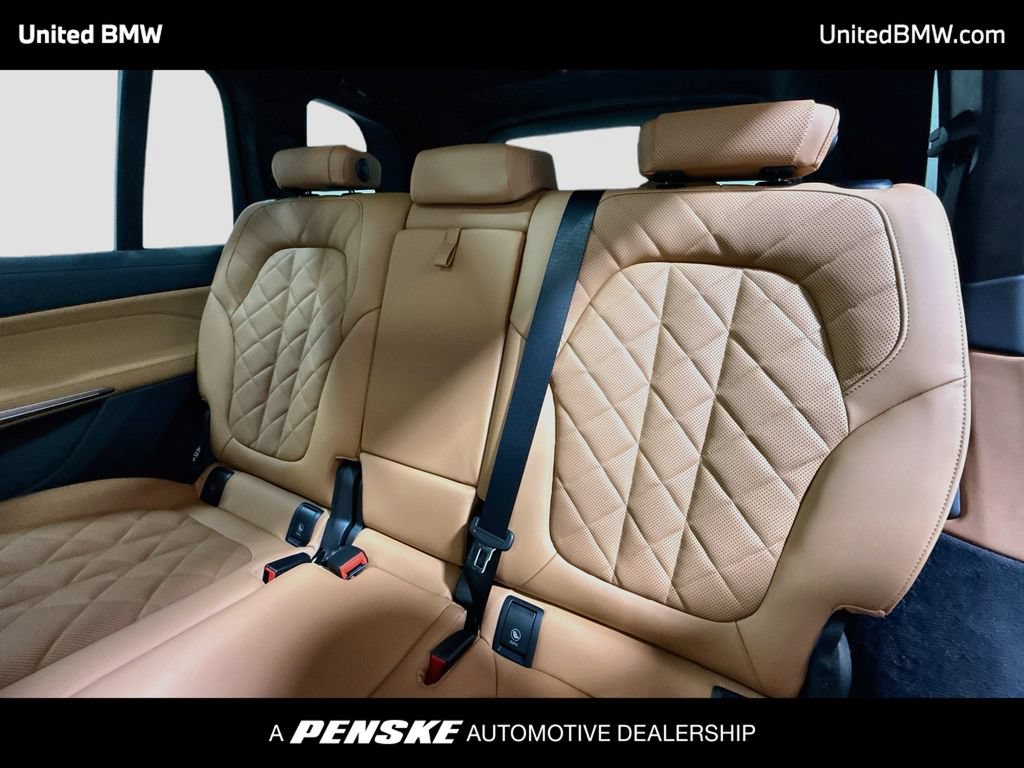 New 2027 BMW X7 xDrive40i w/ M Sport Package AWD/4WD image 13