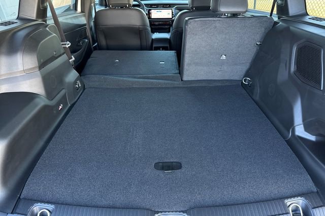 New 2026 Jeep Cherokee Overland w/ Advanced Pro Tech Group AWD/4WD image 14