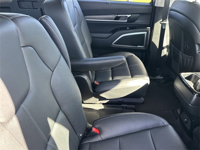 Used 2022 Kia Telluride EX w/ EX Premium Package image 15