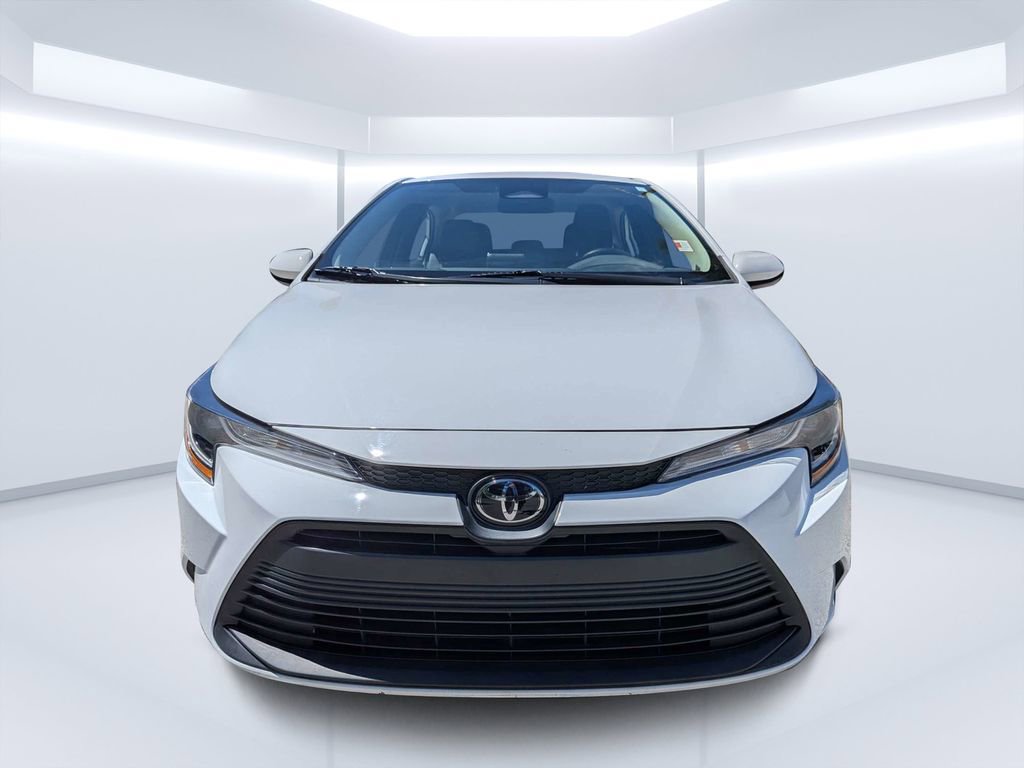 Used 2023 Toyota Corolla LE FWD image 8