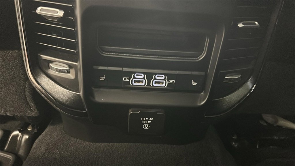 Used 2024 RAM 2500 Limited image 28