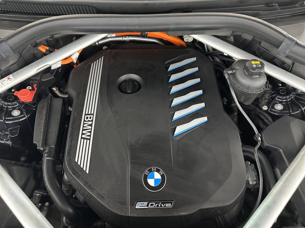 Used 2021 BMW X5 xDrive45e w/ M Sport Package image 31