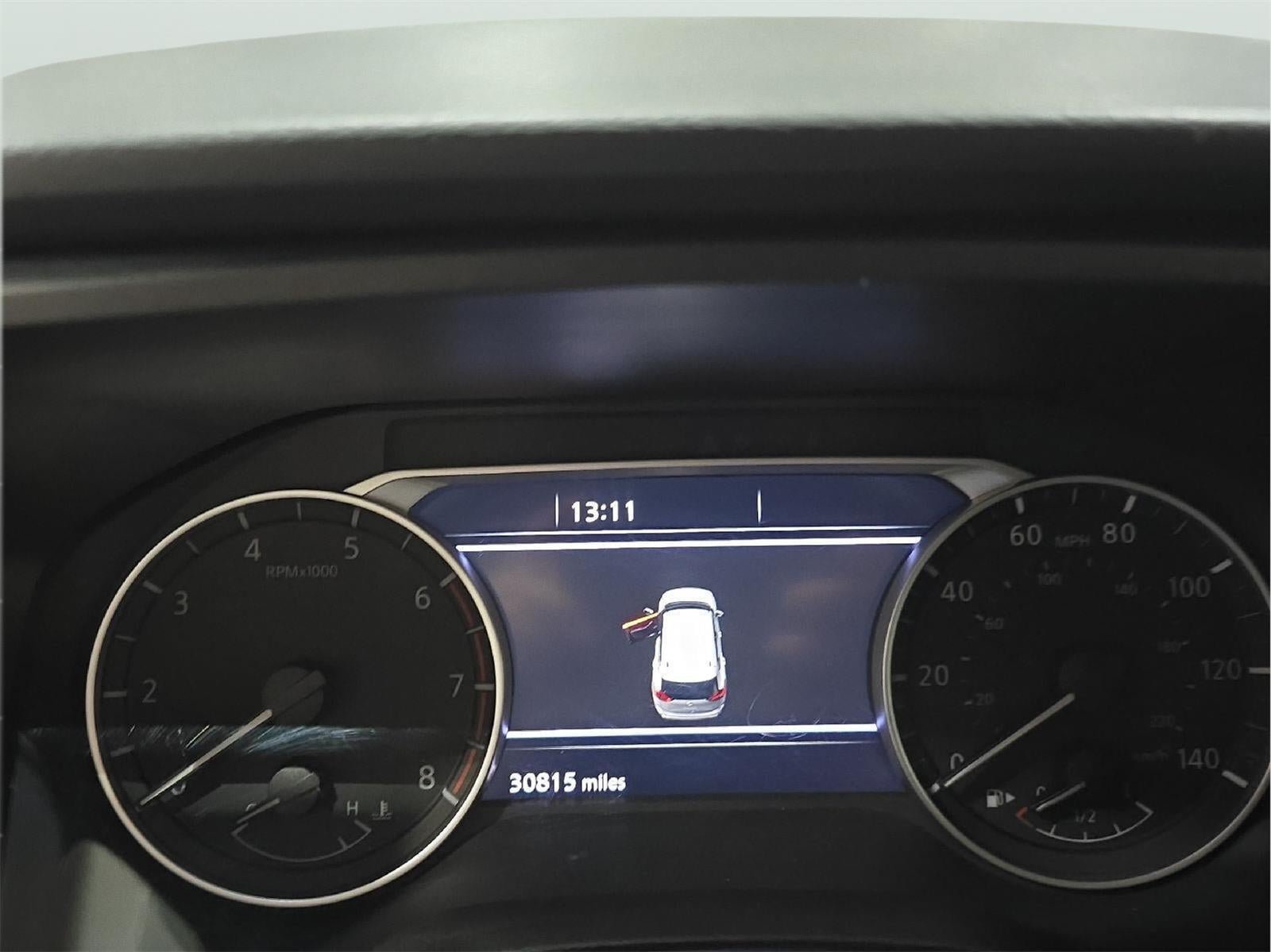 Used 2025 Nissan Rogue SV FWD image 11