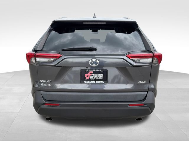 Used 2020 Toyota RAV4 XLE Premium FWD image 6