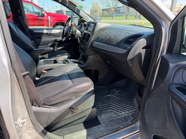 Used 2019 Dodge Grand Caravan GT image 20