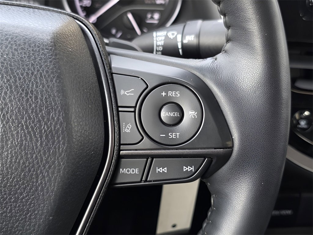 Used 2024 Toyota Camry SE w/ Cold Weather Package image 27