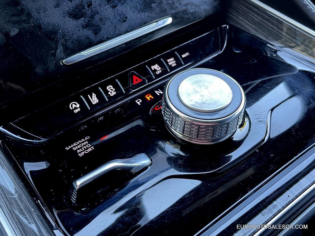 Used 2022 Jeep Wagoneer Series II image 37