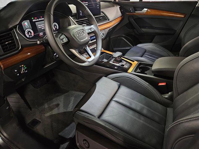 Used 2023 Audi Q5 2.0T Premium Plus w/ Premium Plus Package image 10