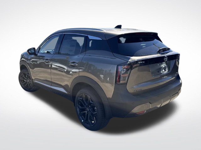 New 2027 Nissan Kicks SR FWD image 7