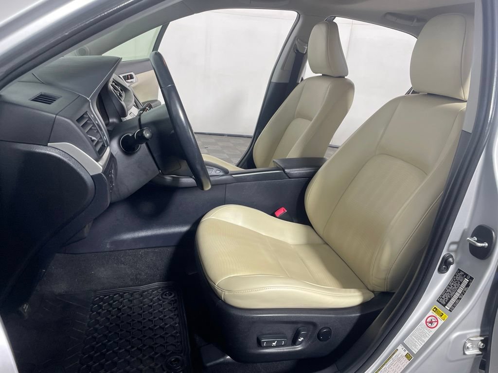 Used 2012 Lexus CT 200h Premium w/ Premium Audio Pkg FWD image 10