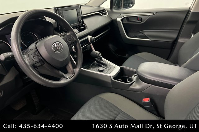 Used 2022 Toyota RAV4 LE AWD/4WD image 15