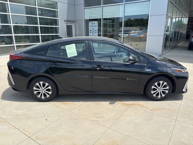 Used 2022 Toyota Prius Prime XLE FWD image 8