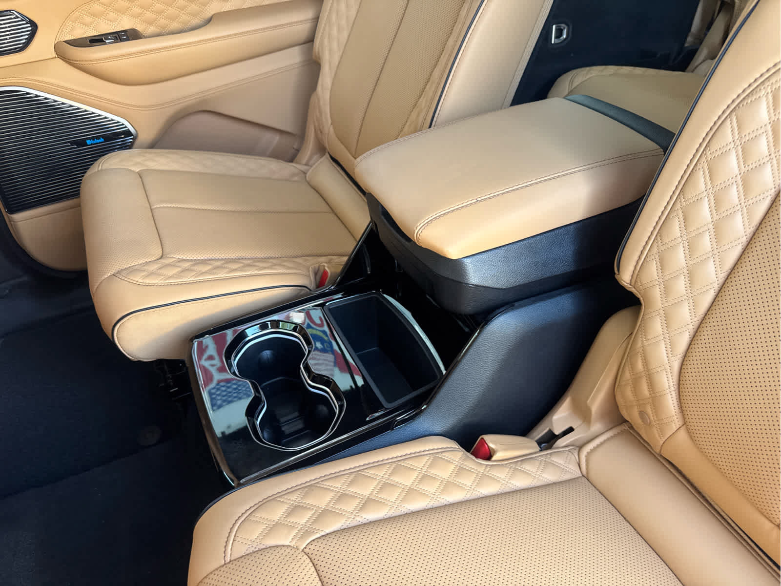 Used 2025 Jeep Grand Cherokee L Summit AWD/4WD image 41