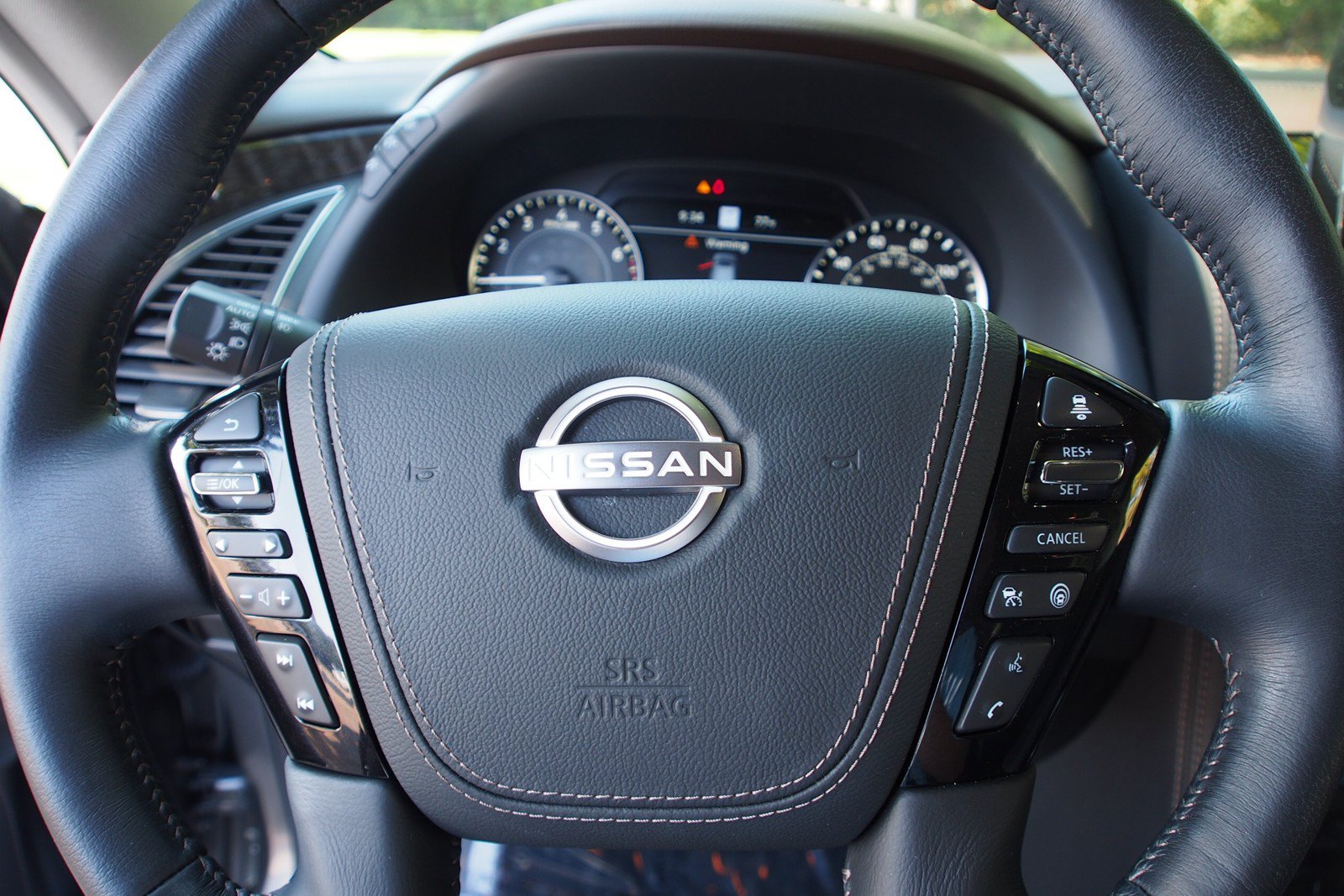 Used 2023 Nissan Armada Platinum w/ Captain's Chairs Package AWD/4WD image 28