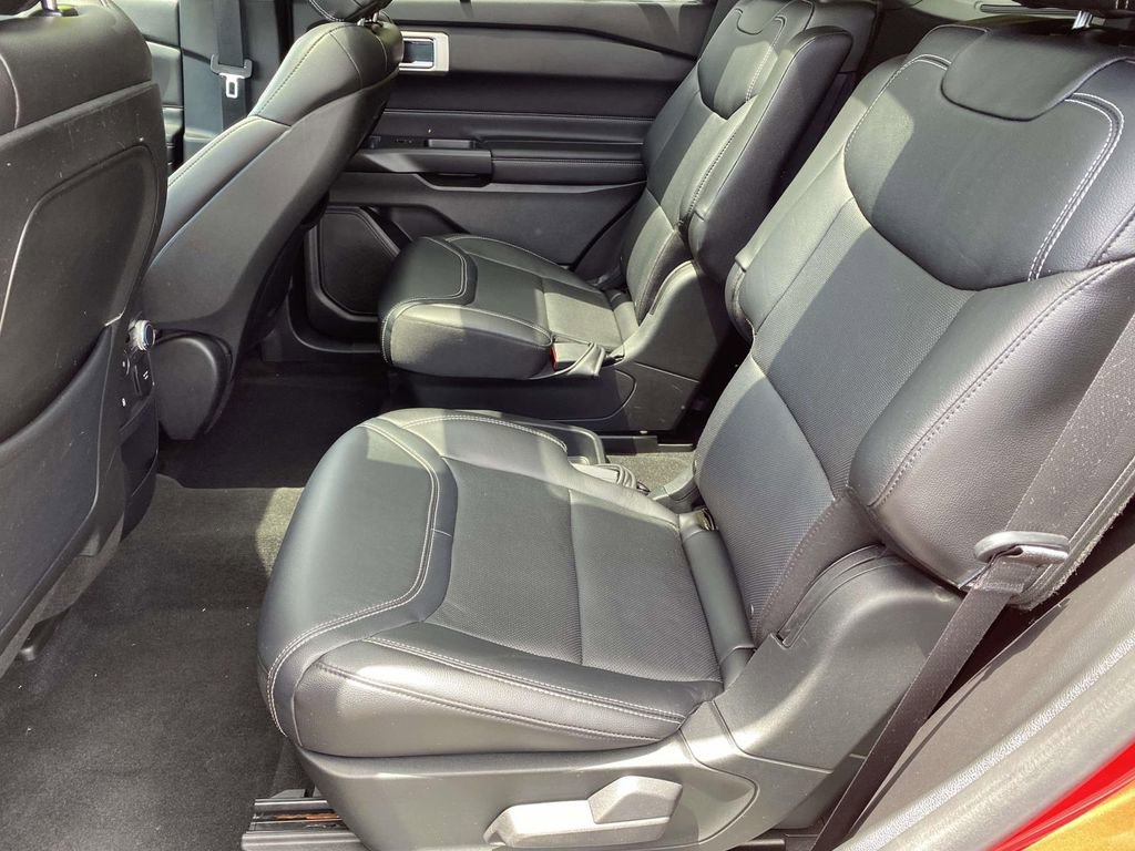 Used 2020 Ford Explorer ST w/ ST Street Pack image 10