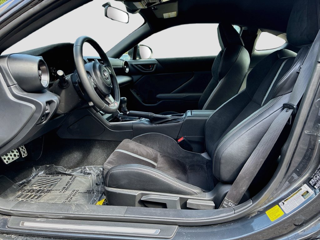 Used 2025 Toyota GR86 Premium RWD image 21